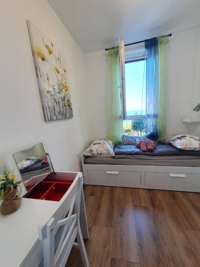 Studio Apartman Fredi Apartamento Opatija Exterior foto