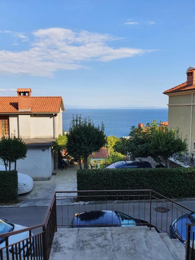 Studio Apartman Fredi Apartamento Opatija Exterior foto