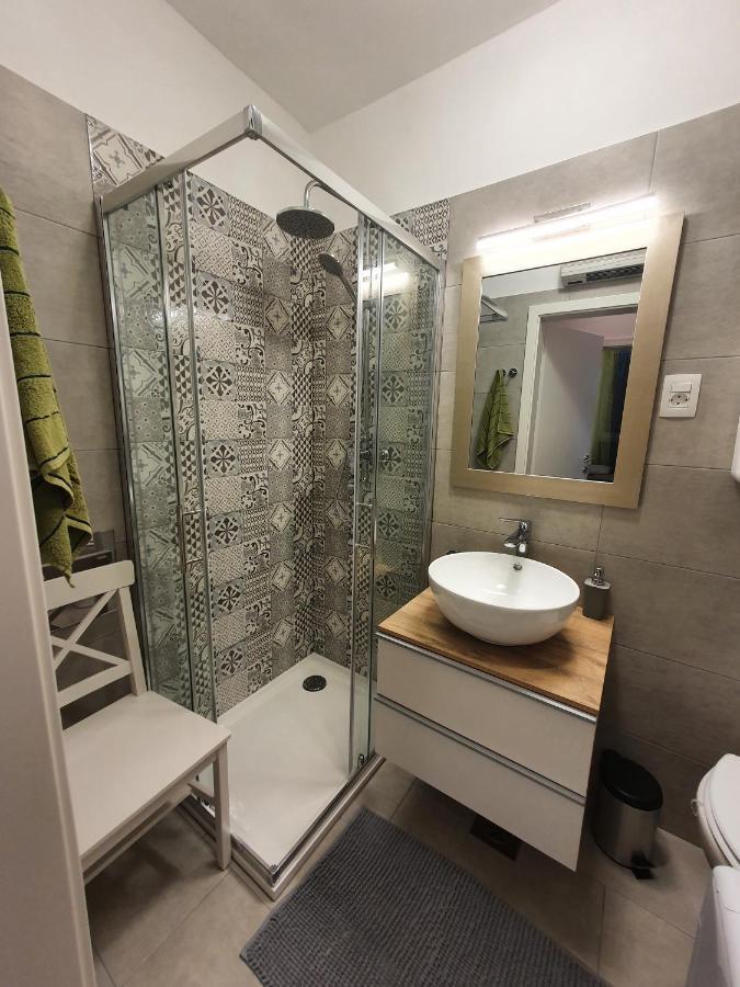 Studio Apartman Fredi Apartamento Opatija Exterior foto